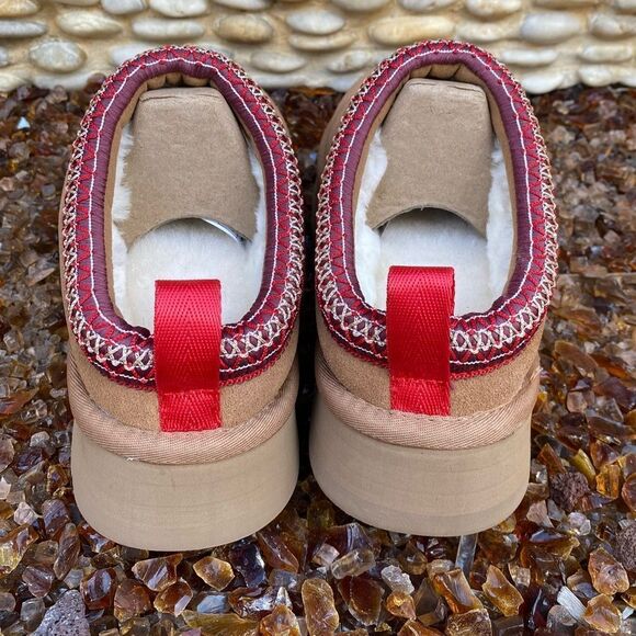 NWT New Elevates Tan Suede Slip-On Platform Slippers/Shoes w/Red Trim 9 - Picture 7 of 11